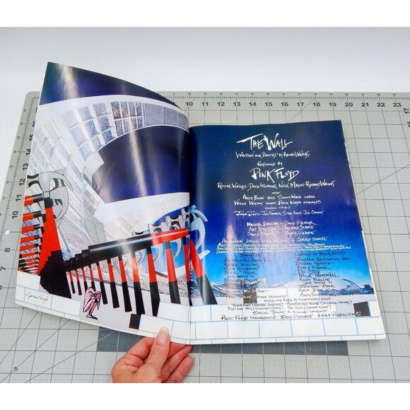 Pink Floyd The Wall Guitar Tablature Edition Sheet Music Song Book Illustrated - Picture 2 of 11